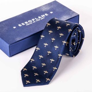 Tohle letečtí nadšenci milují... stylové a kvalitní módní doplňky z Nového Jičína. EEROPLANE.com - S hlavou v oblacích již...